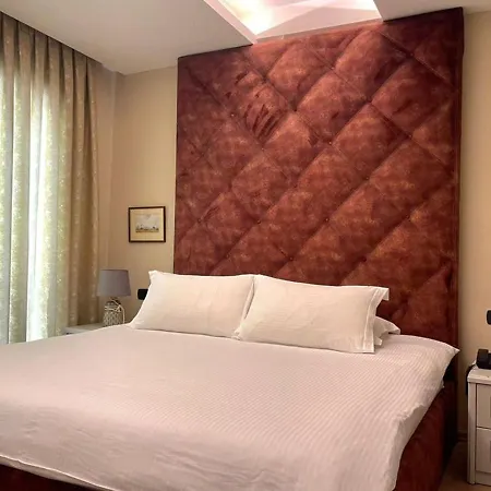 Shard Boutique Nocleg ze śniadaniem 3*