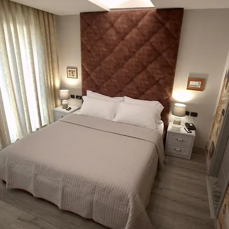 Shard Boutique Tirana