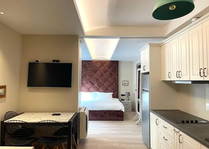 Shard Boutique Nocleg ze śniadaniem Tirana