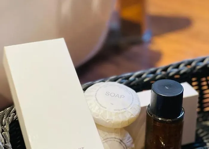 Shard Boutique Nocleg ze śniadaniem 3*