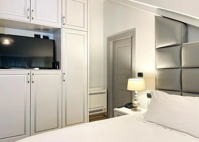 Shard Boutique Bed and breakfast Tirana