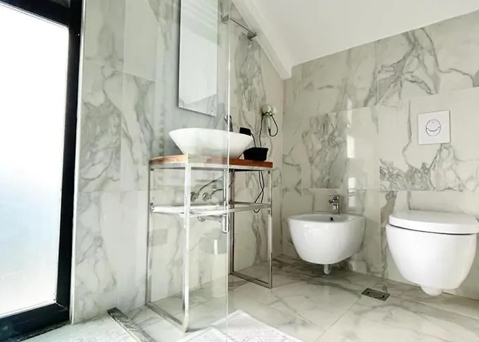 Shard Boutique Bed and breakfast Tirana