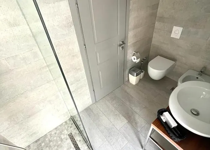 Nocleg ze śniadaniem Shard Boutique 3*