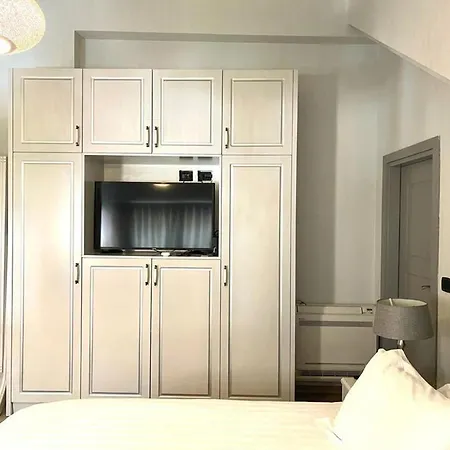 Oda ve Kahvaltı Shard Boutique 3*