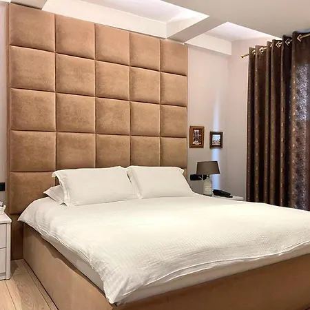 Shard Boutique Alojamento de Acomodação e Pequeno-almoço Tirana