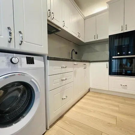 Bed and Breakfast Shard Boutique Τίρανα