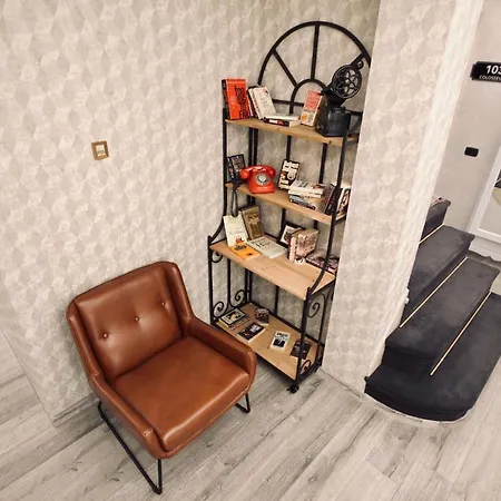 Bed and Breakfast Shard Boutique Τίρανα