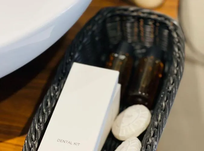 Shard Boutique Τίρανα